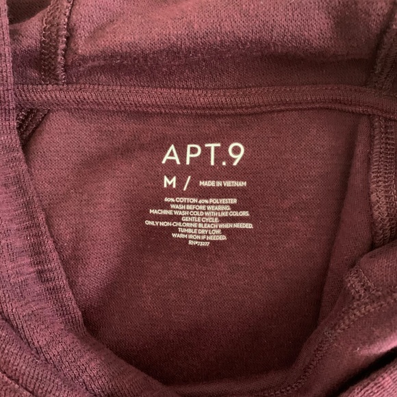 Men’s Apt. 9 maroon hoodie size medium - Picture 4 of 4